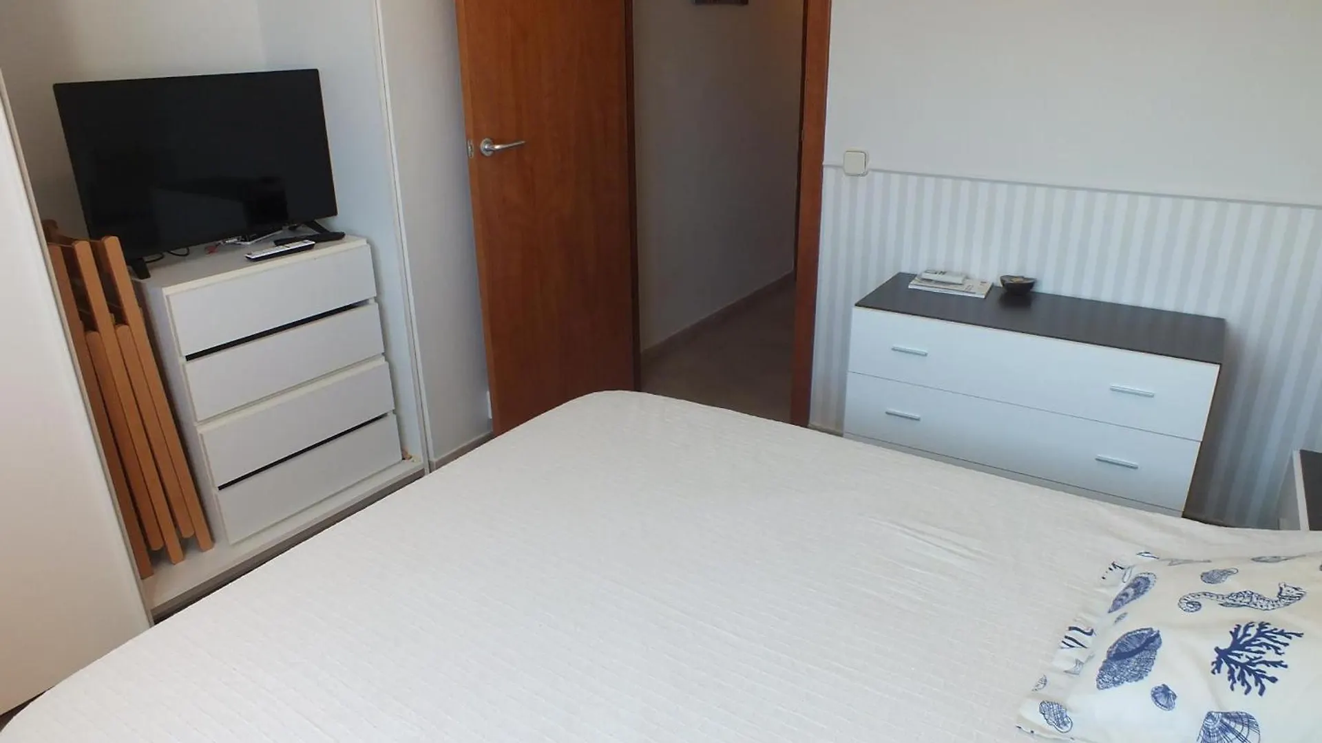 Apartamento Para 6 Personas Con Piscina, A 700M De La Playa - Es-204-14 Roses Spain